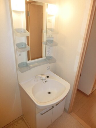 スプリングコートの物件内観写真